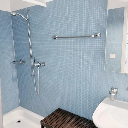 Stylish At Excellent Location - Art 1 Apartment